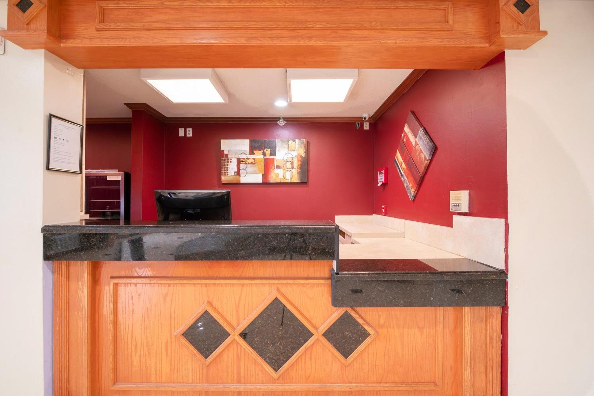 Oyo Townhouse Houston Airport North Hotell Eksteriør bilde